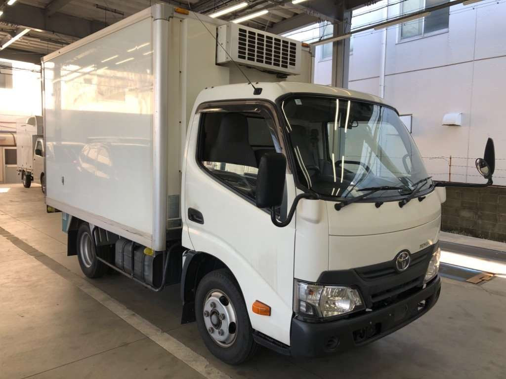 2017 Toyota Toyoace Truck XZC600[2]