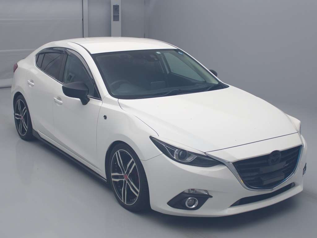 2015 Mazda Axela BM5FP[2]