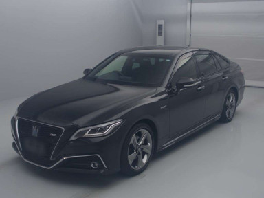 2019 Toyota Crown Hybrid