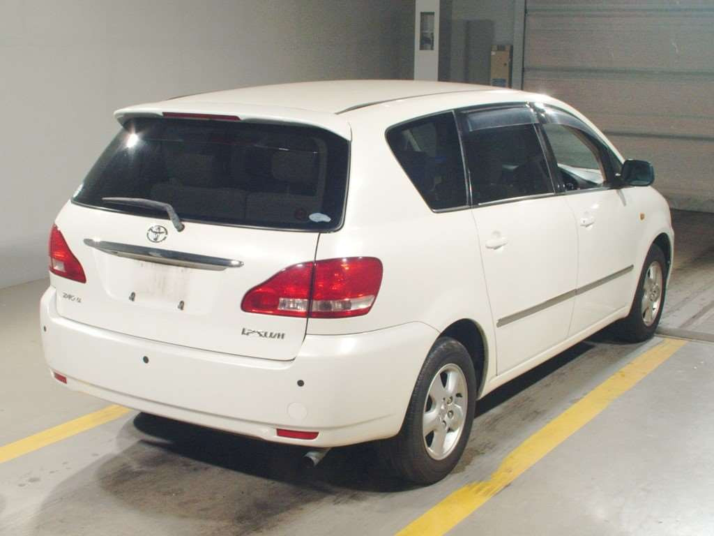 2002 Toyota Ipsum ACM21W[1]