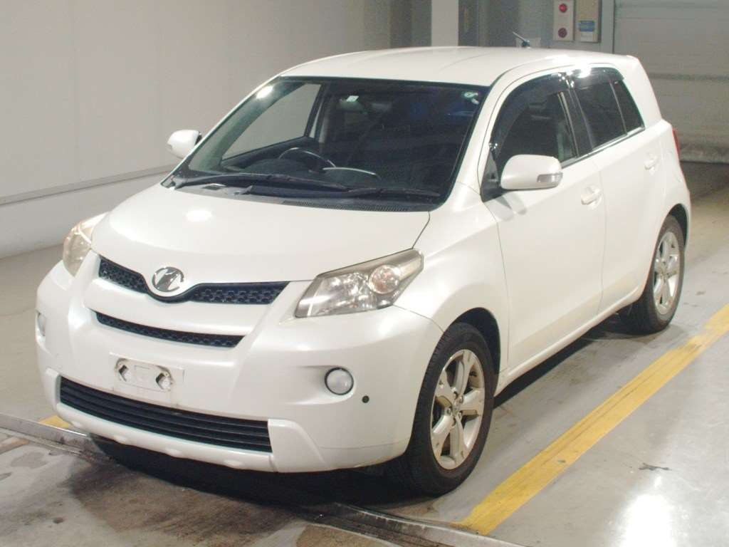 2010 Toyota IST NCP110[0]