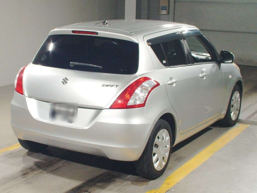 2011 Suzuki Swift ZC72S[1]