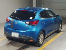 2016 Mazda Demio