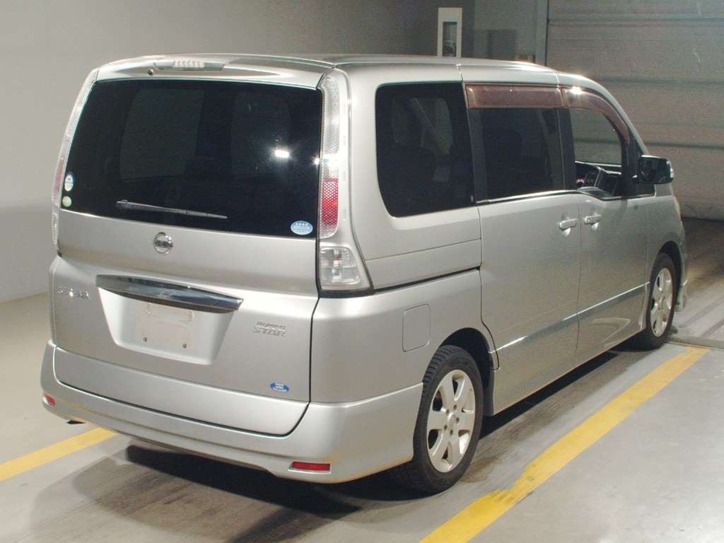 2010 Nissan Serena CC25[1]