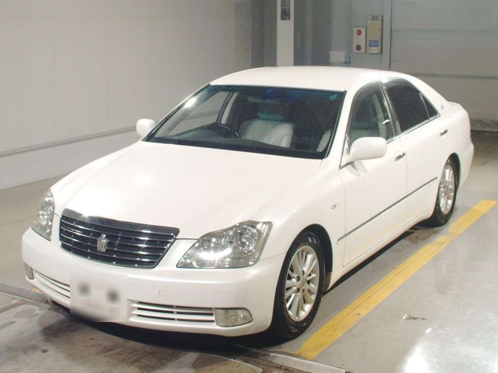 2004 Toyota Crown GRS182[0]