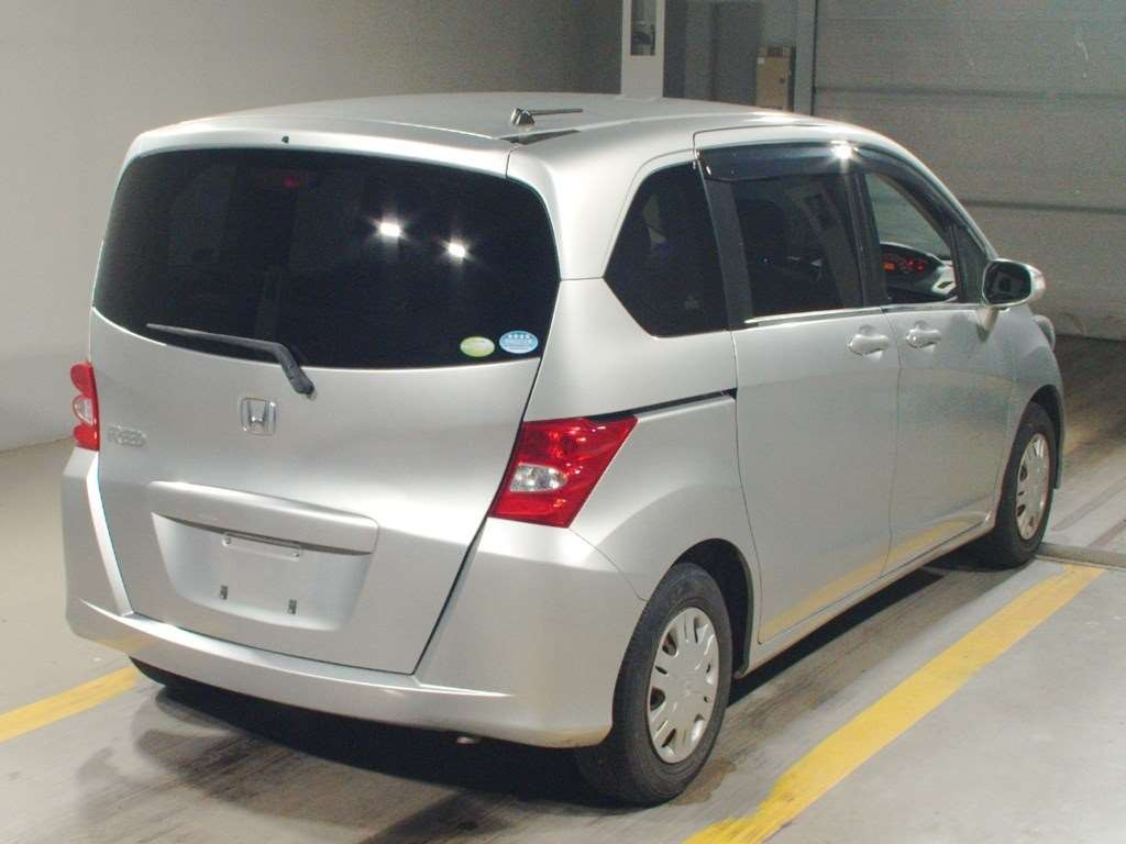 2009 Honda Freed GB3[1]