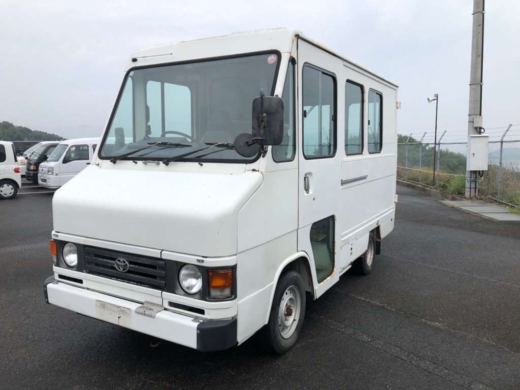 1999 Toyota Quick Delivery LH82K[0]