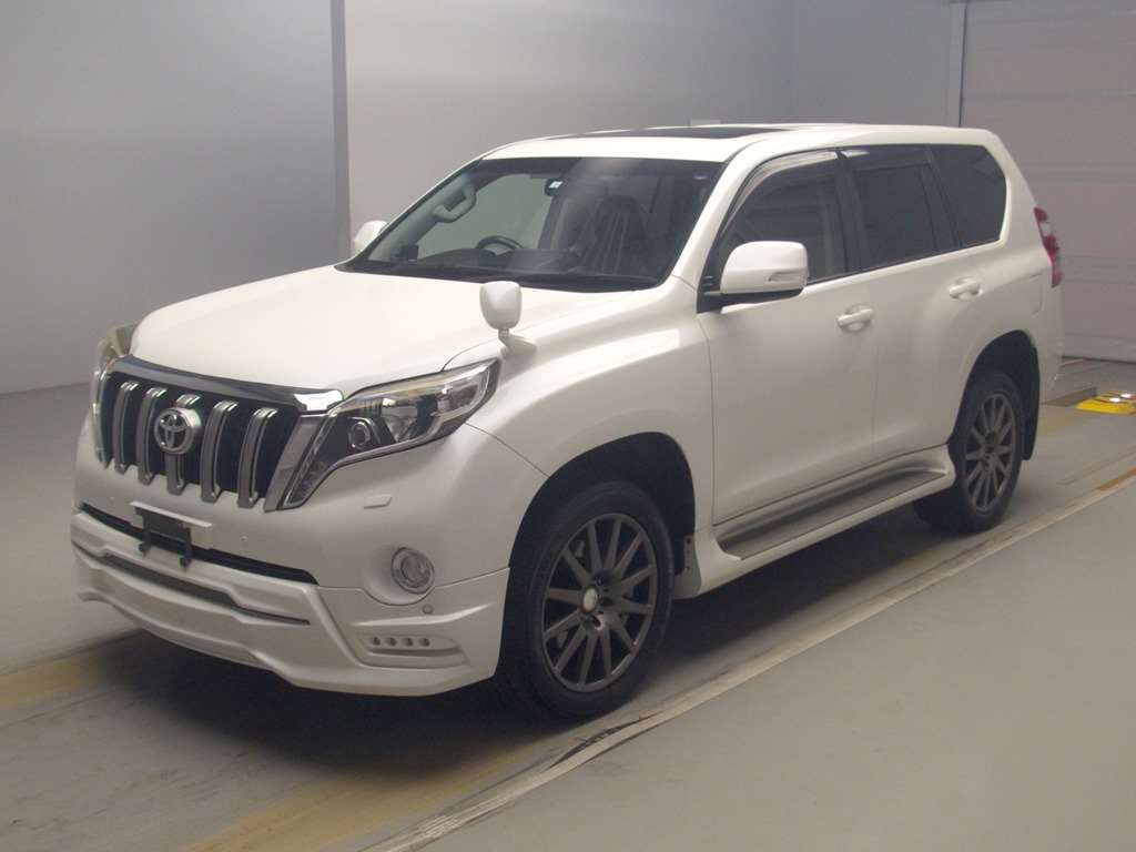 2016 Toyota Land Cruiser Prado GDJ150W[0]