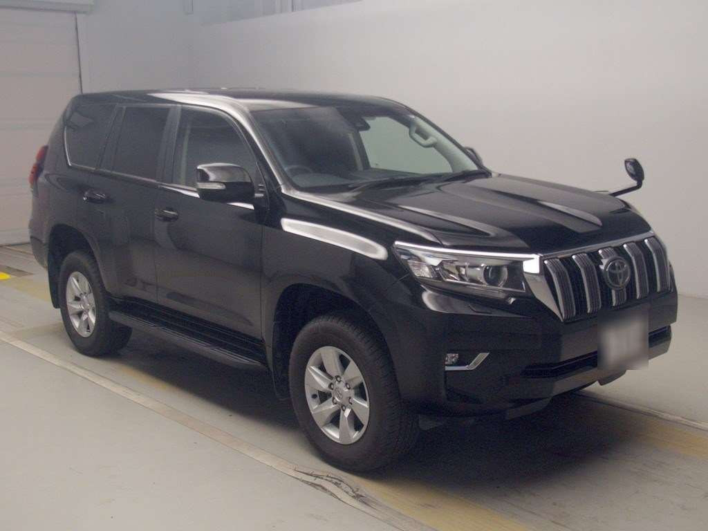 2020 Toyota Land Cruiser Prado TRJ150W[2]