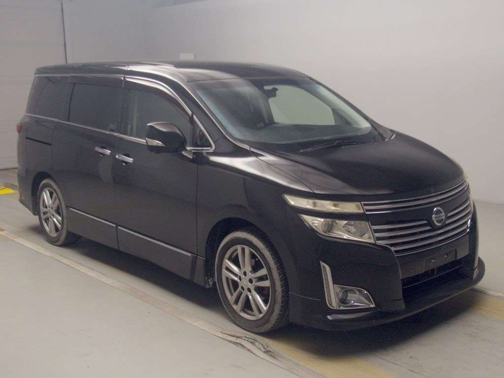 2011 Nissan Elgrand TE52[2]