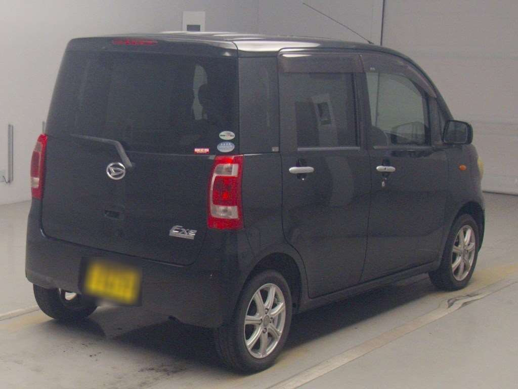 2010 Daihatsu Tanto exe L455S[1]