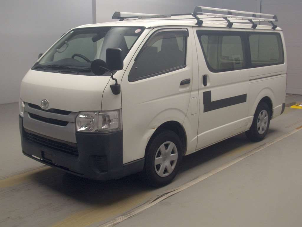 2015 Toyota Regiusace Van TRH200V[0]