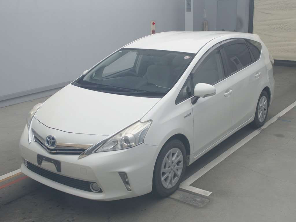 2012 Toyota Prius alpha ZVW41W[0]