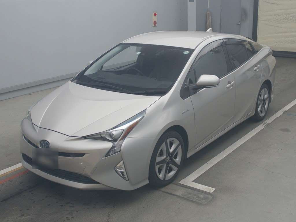 2017 Toyota Prius ZVW51[0]