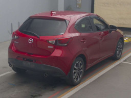 2016 Mazda Demio