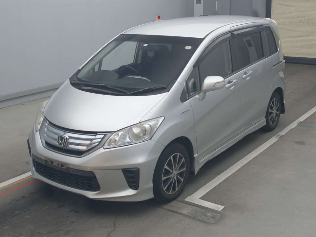 2014 Honda Freed hybrid GP3[0]