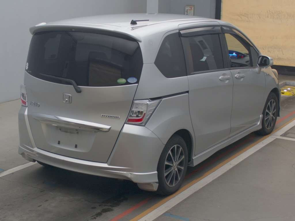 2014 Honda Freed hybrid GP3[1]