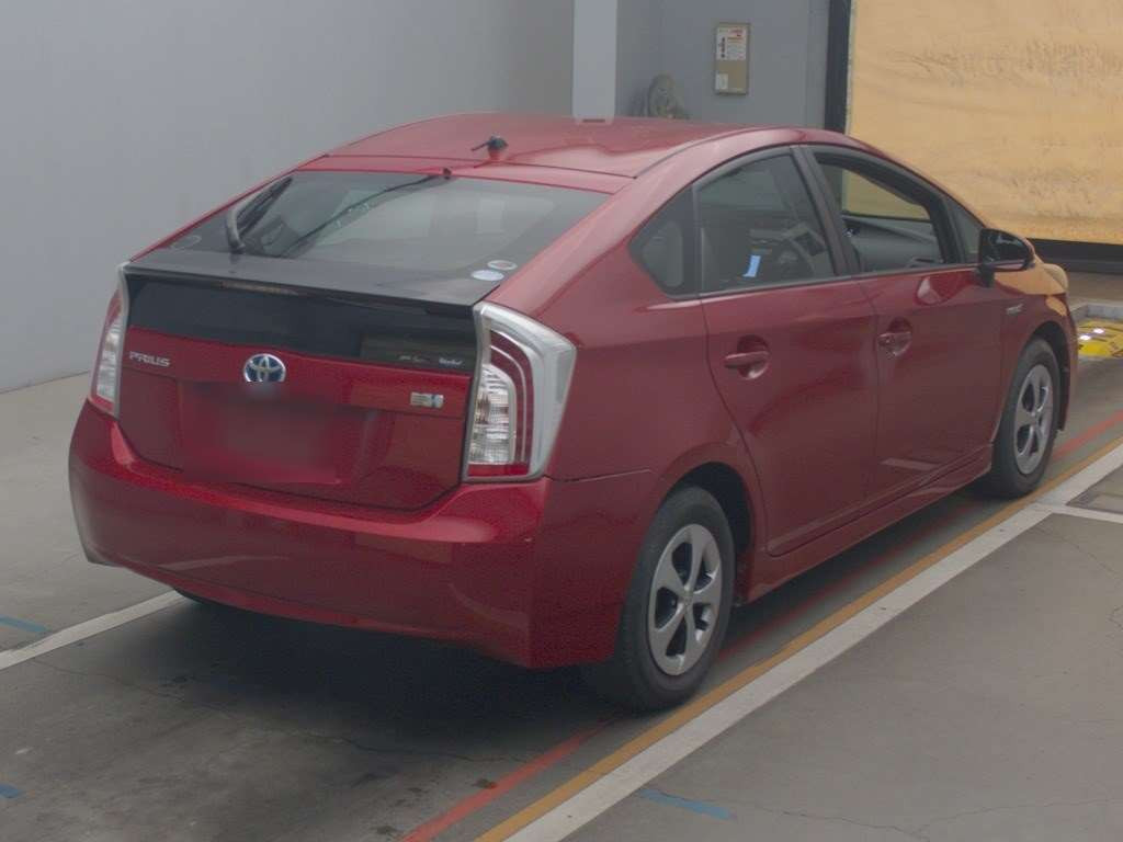 2012 Toyota Prius ZVW30[1]