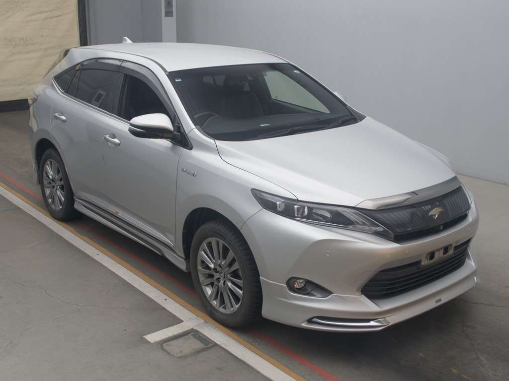 2014 Toyota Harrier Hybrid AVU65W[2]