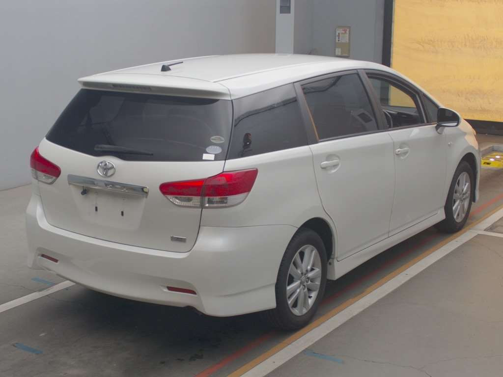 2011 Toyota Wish ZGE20W[1]