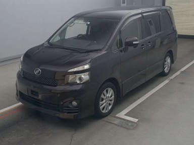 2012 Toyota Voxy