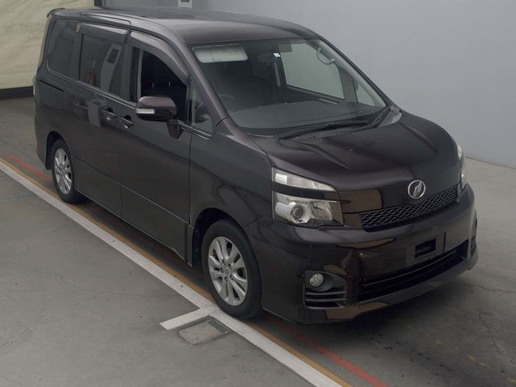 2012 Toyota Voxy ZRR70W[2]