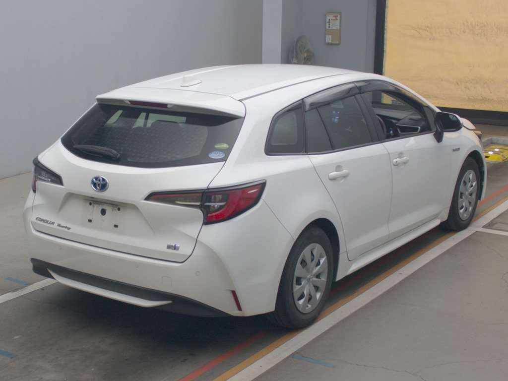 2019 Toyota Corolla Touring Wagon ZWE214W[1]