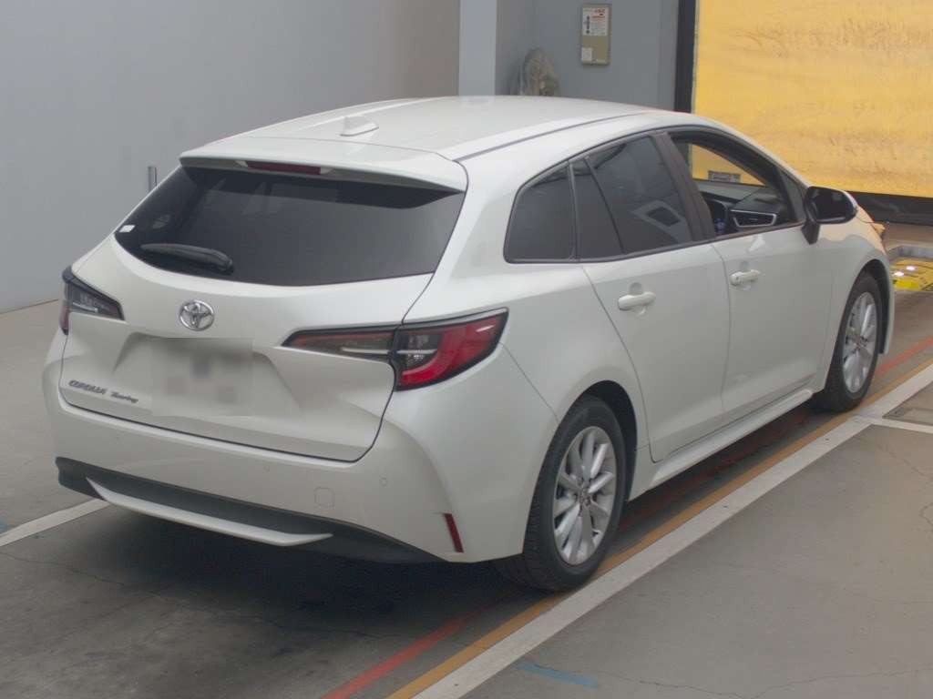 2019 Toyota Corolla Touring Wagon ZRE212W[1]