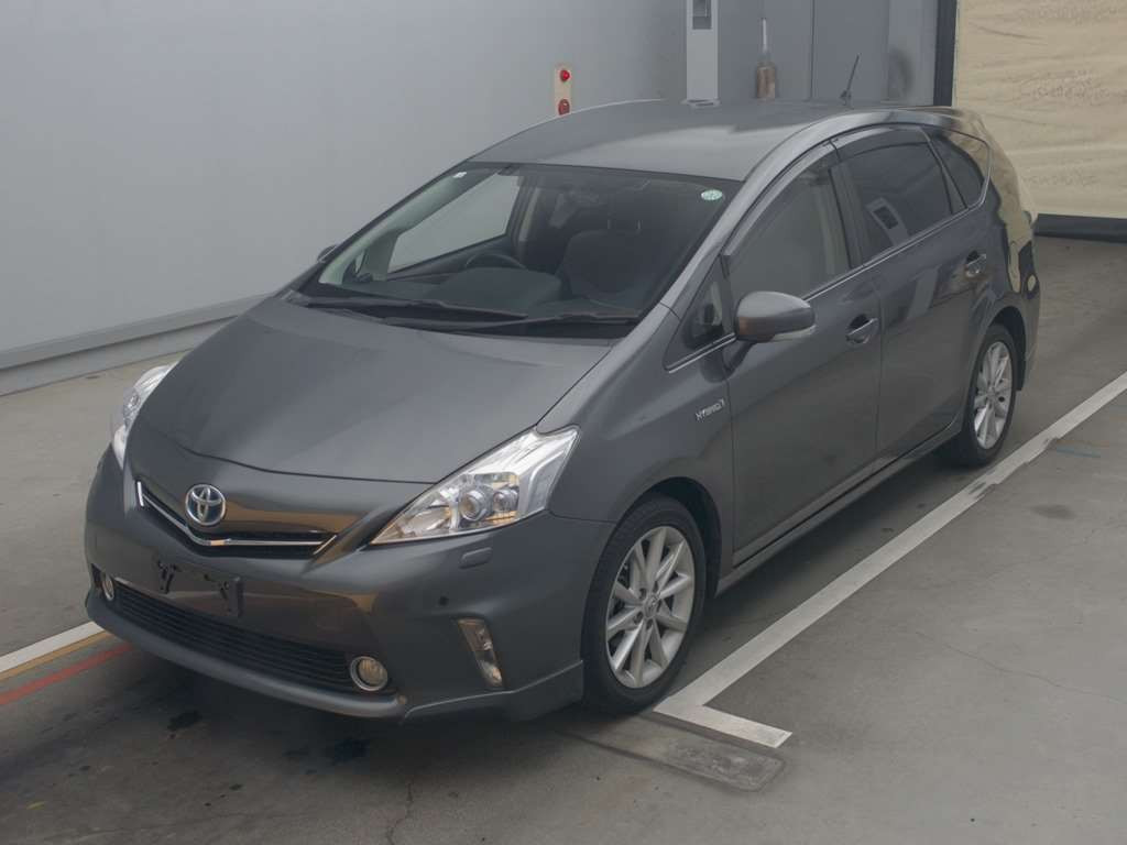 2012 Toyota Prius alpha ZVW41W[0]