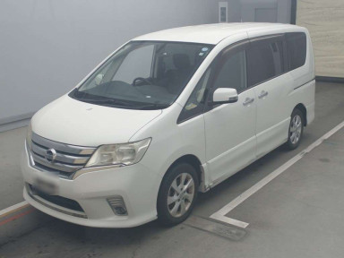 2011 Nissan Serena