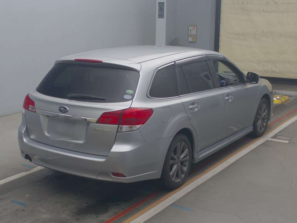 2013 Subaru Legacy Touring Wagon BRM[1]