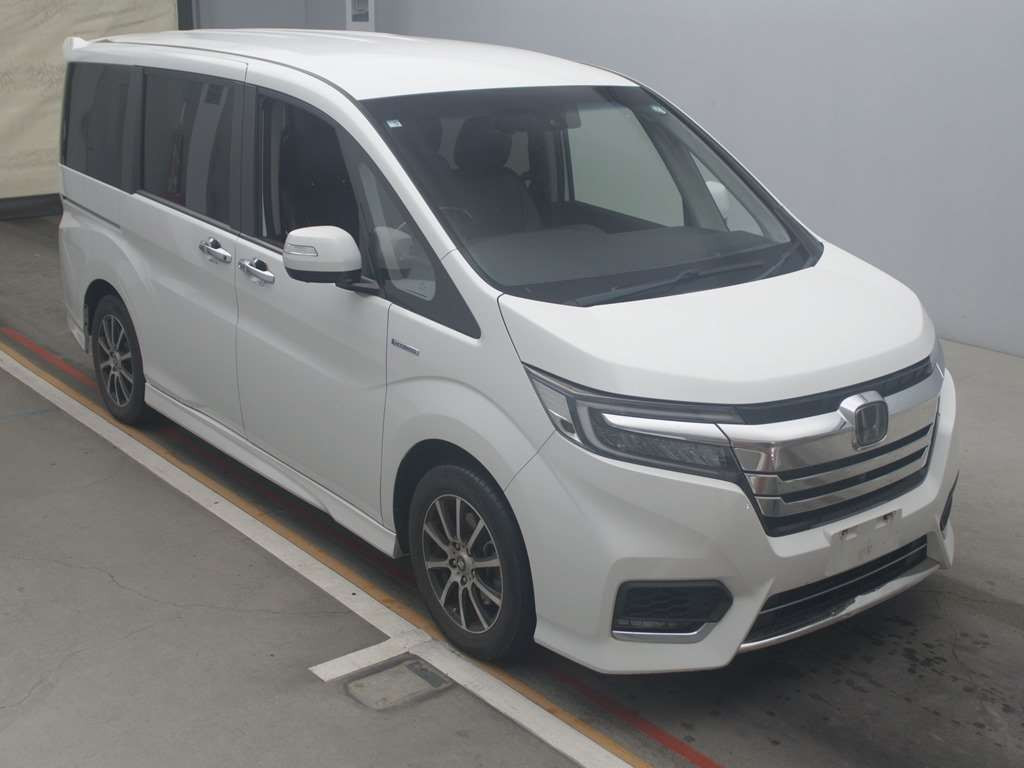 2018 Honda Step WGN Spada RP5[2]