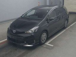 2016 Toyota Prius alpha