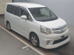 2011 Toyota Noah