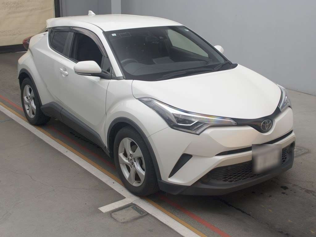 2019 Toyota C-HR NGX10[2]