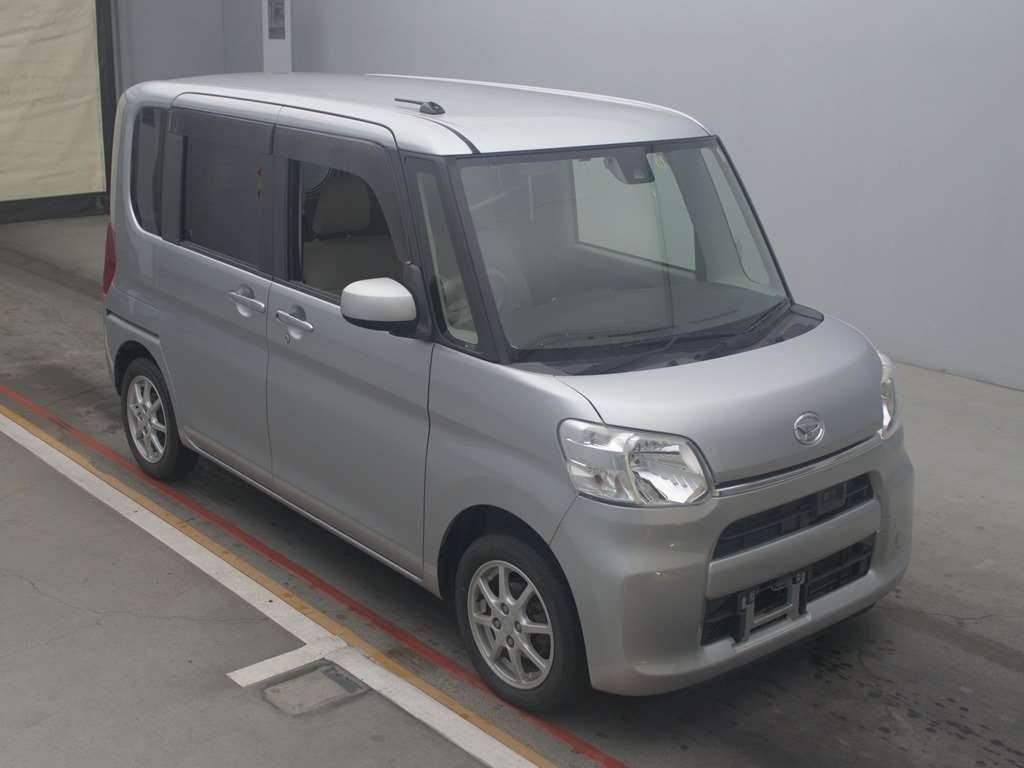 2015 Daihatsu Tanto LA600S[2]