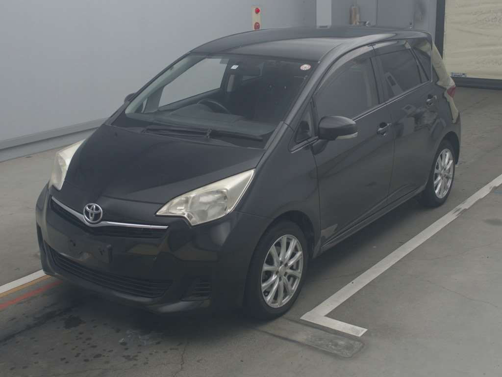 2011 Toyota Ractis NSP120[0]