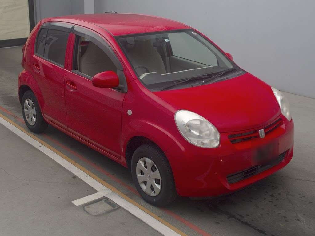 2011 Toyota Passo KGC30[2]