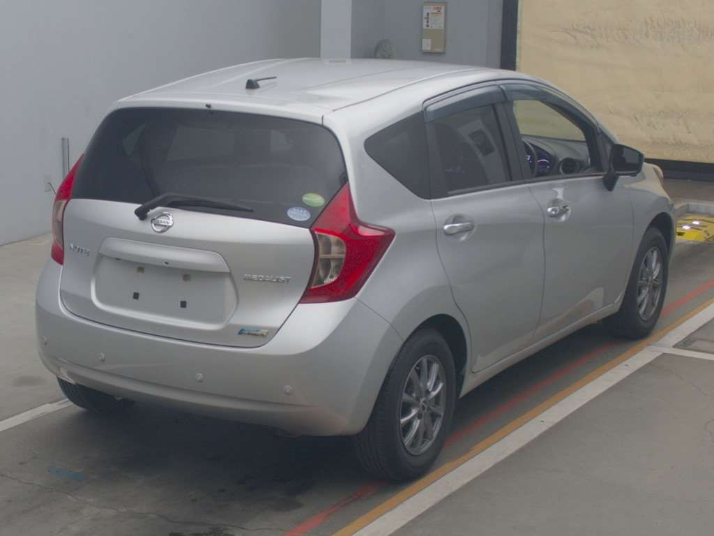 2015 Nissan Note E12[1]