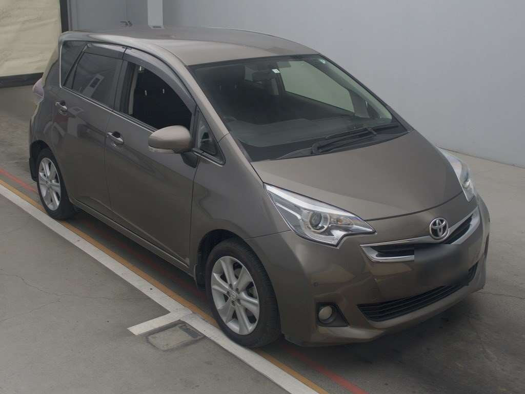 2014 Toyota Ractis NCP120[2]