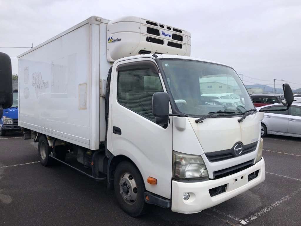 2012 Hino DUTRO XZU710M[2]