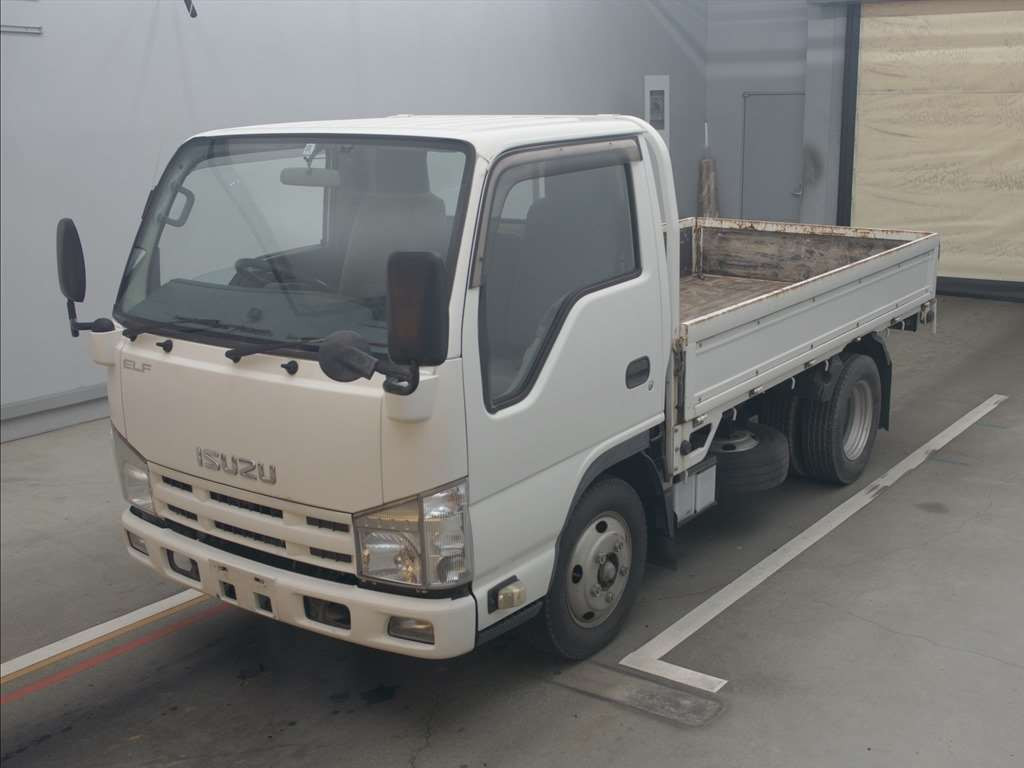 2013 Isuzu Elf Truck NKR85A[0]