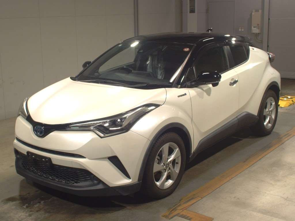 2018 Toyota C-HR ZYX10[0]