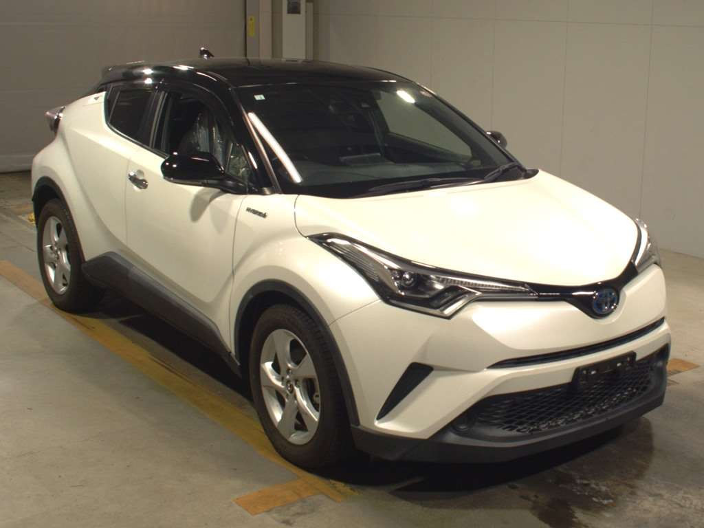 2018 Toyota C-HR ZYX10[2]