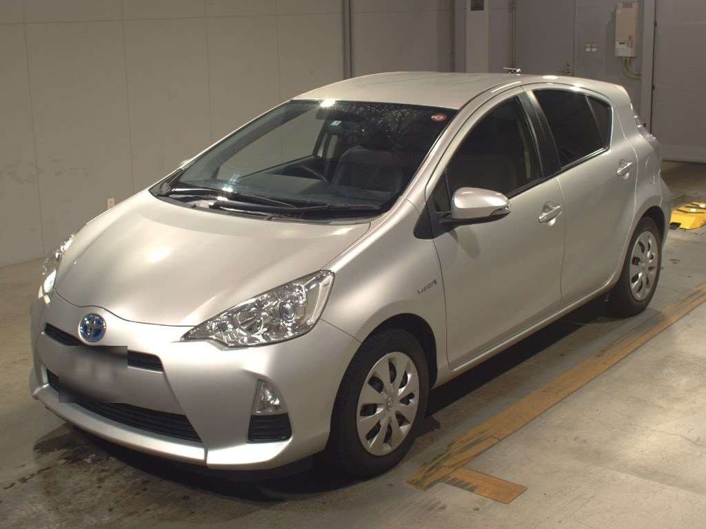 2015 Toyota Aqua NHP10[0]