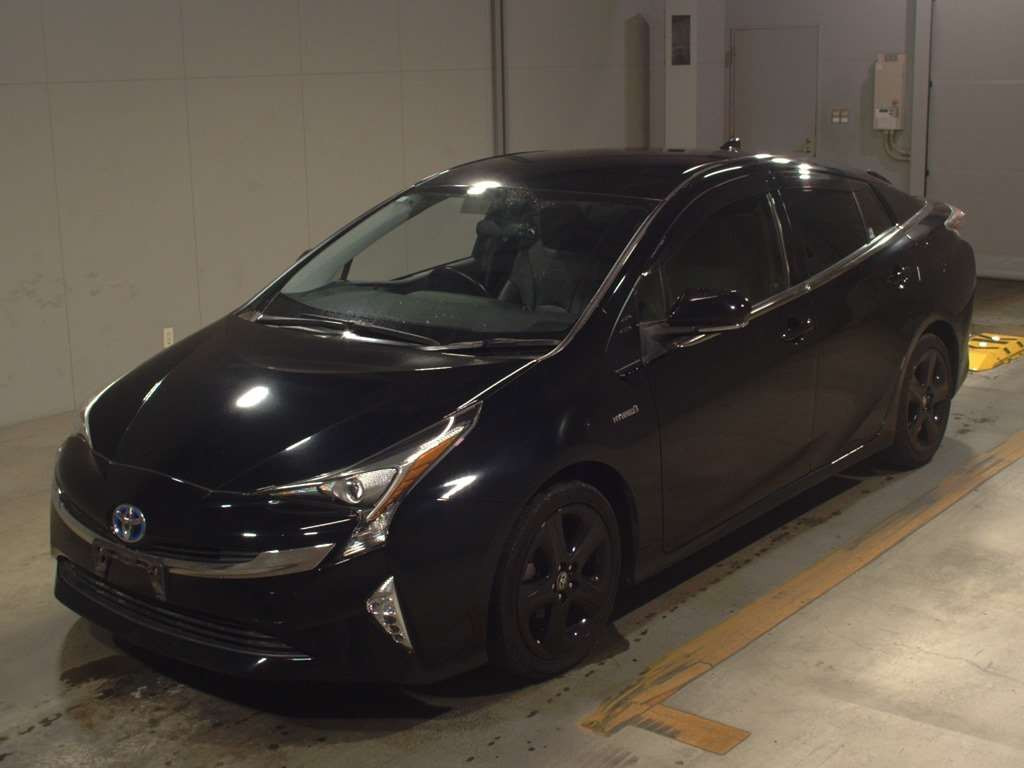 2017 Toyota Prius ZVW50[0]