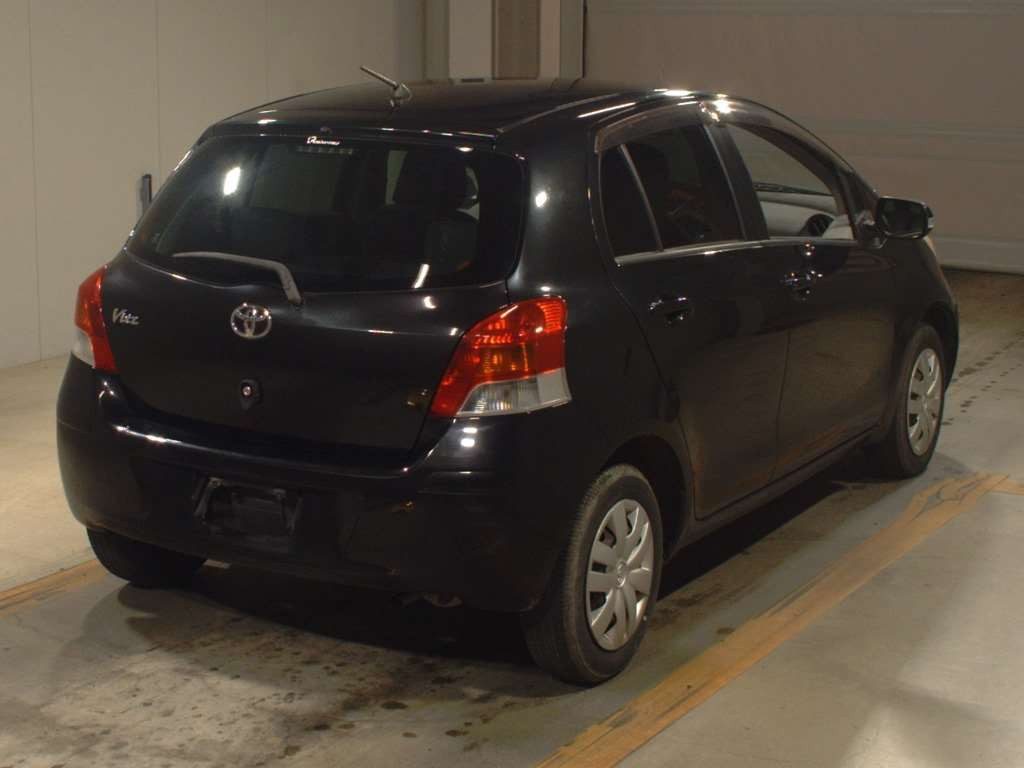 2009 Toyota Vitz KSP90[1]