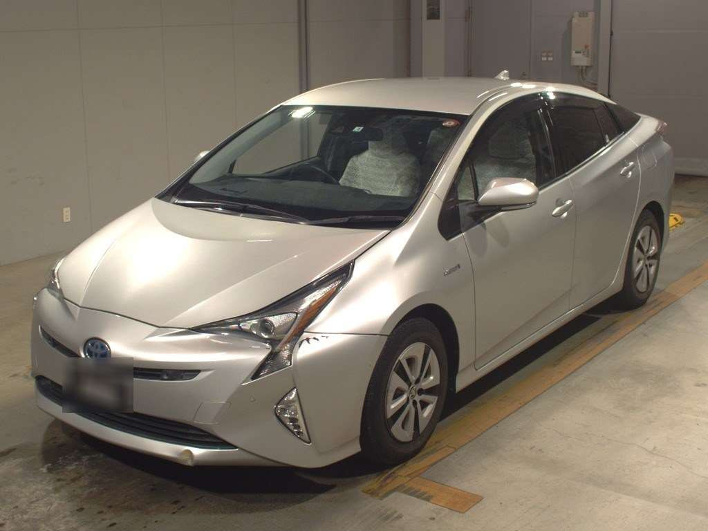 2017 Toyota Prius ZVW51[0]