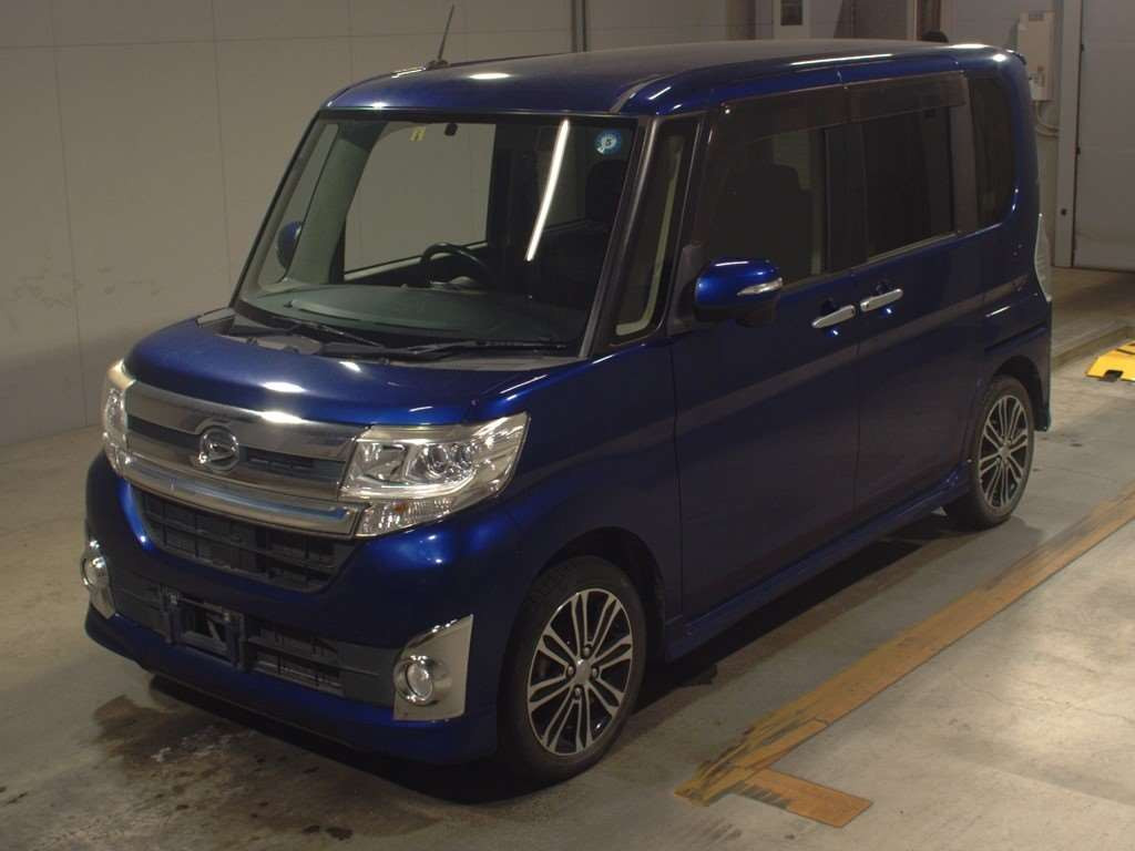 2015 Daihatsu Tanto Custom LA600S[0]