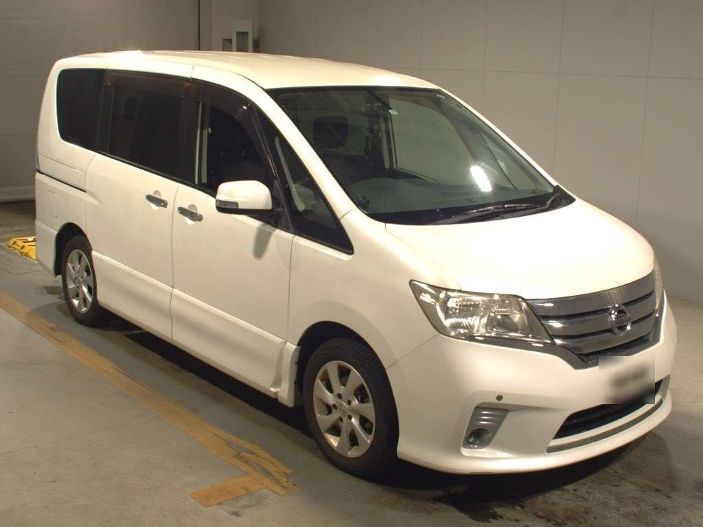 2011 Nissan Serena FC26[2]